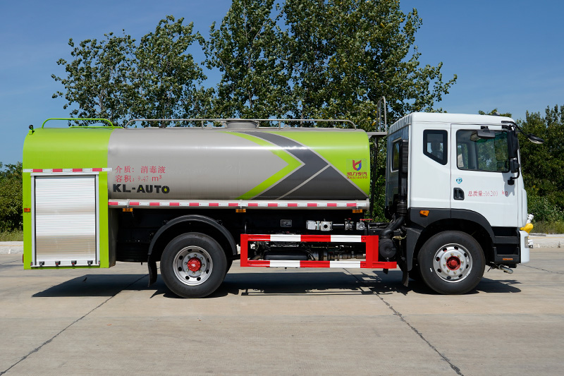 东风D9消防洒水车11.5方