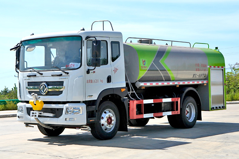 东风D9消防洒水车11.5方