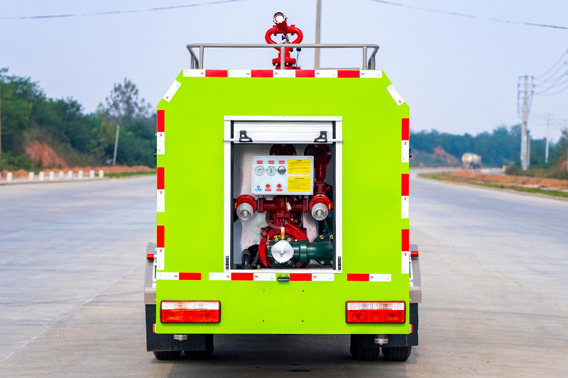 东风小多利卡单排消防洒水车4.6方