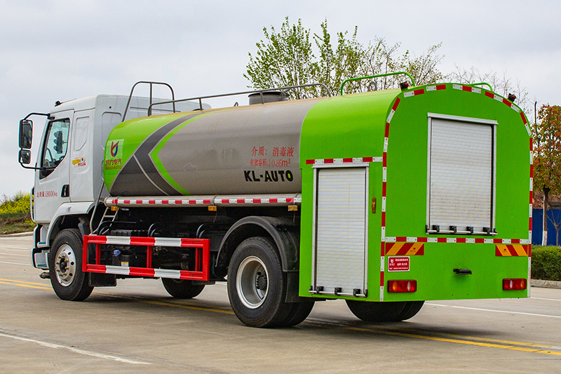 柳汽消防洒水车13方