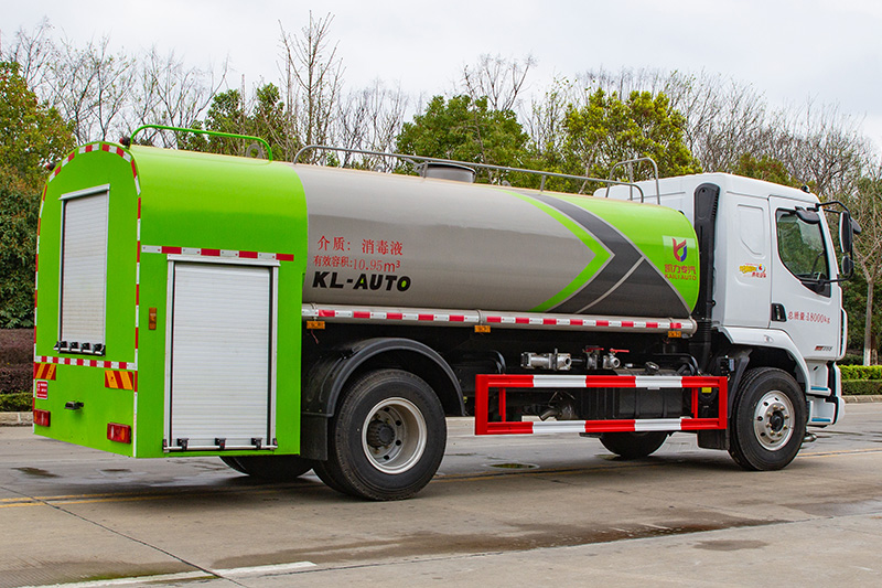 柳汽消防洒水车13方