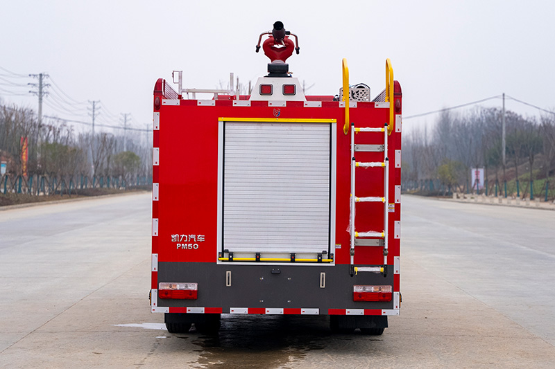 东风大凯普特双排泡沫消防车5方（外露）