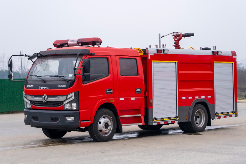 东风大凯普特双排泡沫消防车5方（外露）