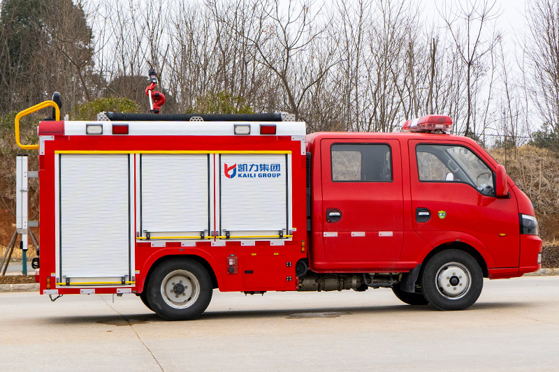 东风途逸双排水罐消防车1方（内藏）